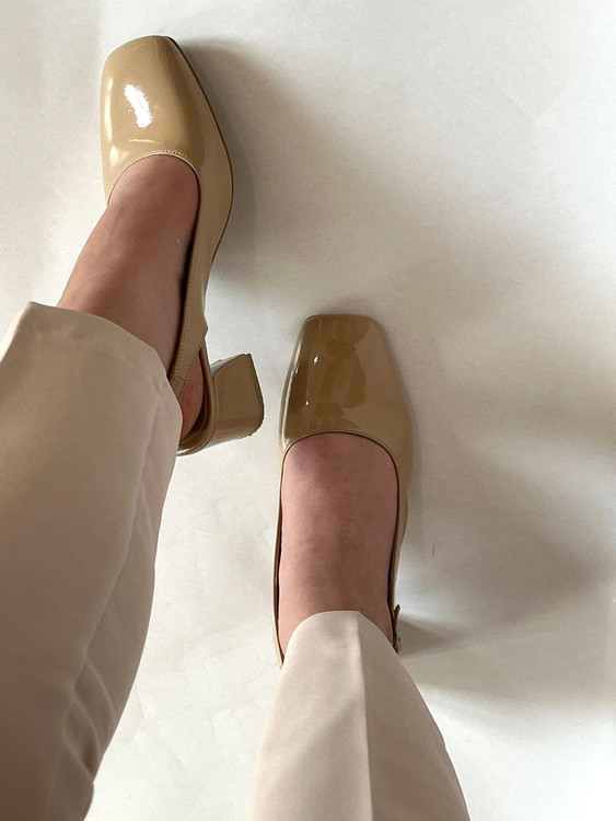 کفش جلومربعی