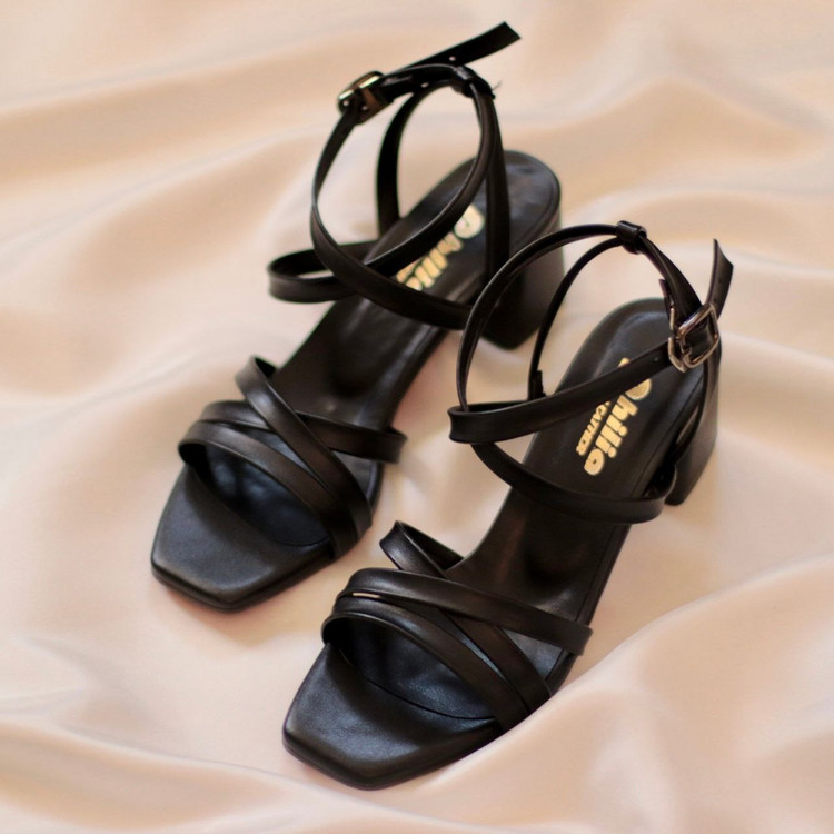 کفش تابستانی