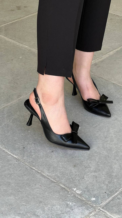 کفش سه برگ مشکی