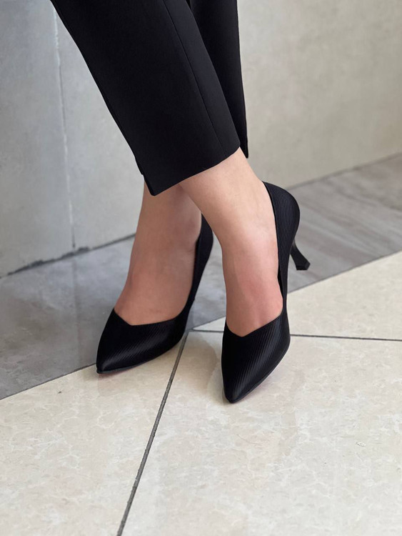 کفش ساتن خط دار